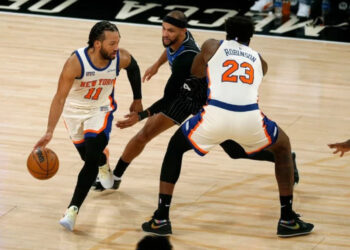 Knicks superan al Magic sin Towns con gran actuación de Brunson y Hart