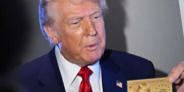 Trump lanza portal de la Tarjeta Dorada para millonarios