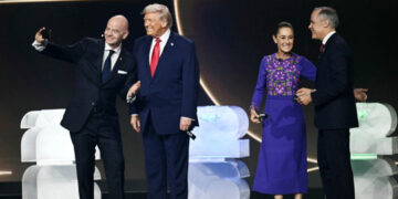 Trump recibe el Premio de la Paz de la FIFA en sorteo del Mundial 2026