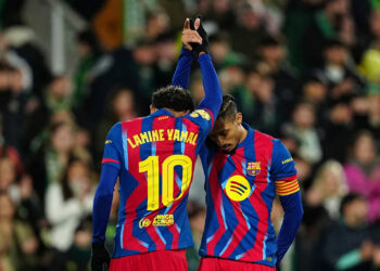 Barcelona vence al Racing y avanza en la Copa del Rey