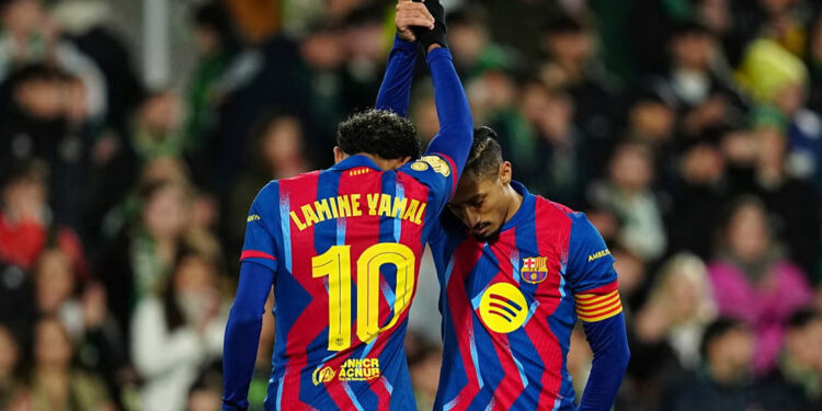 Barcelona vence al Racing y avanza en la Copa del Rey