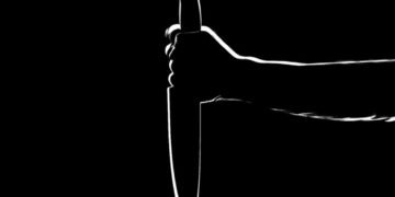 Niña de 12 años apuñala a su madre y padrastro en Moca