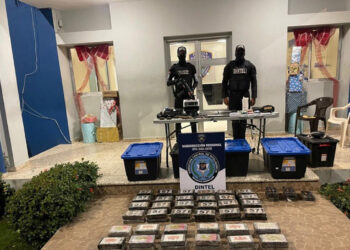 Ocupan cocaína y armas en operativo en Santo Domingo Este