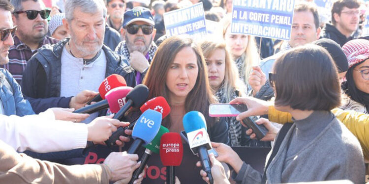 Sumar y Podemos acusan a Trump de amenazar a Irán