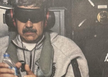 Trump publica foto de Maduro esposado tras extradición