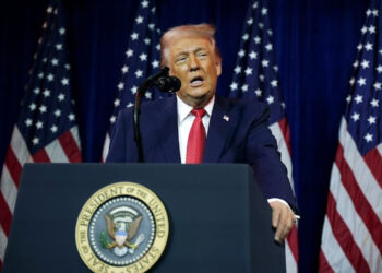 Trump afirma que gobierno de Cuba está muy cerca de caer