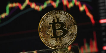 El bitcoin cae a su nivel más bajo desde la reelección de Trump