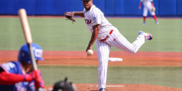 Enny Romero mantiene invicto del Escogido ante Cangrejeros