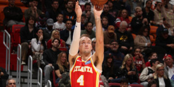 Los Lakers cambian a Gabe Vincent por Luke Kennard