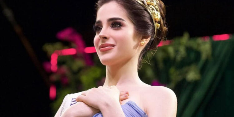 Miss Universo Fátima Bosch sufre desvanecimiento en Ecuador