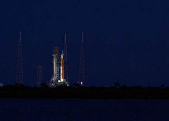 NASA pospone Artemis 2 por fuga de combustible