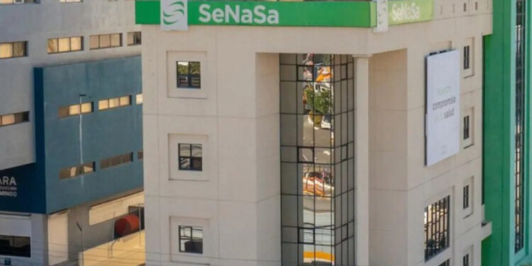 Retrasos de Senasa en aprobación de medicamentos desesperan a afiliados