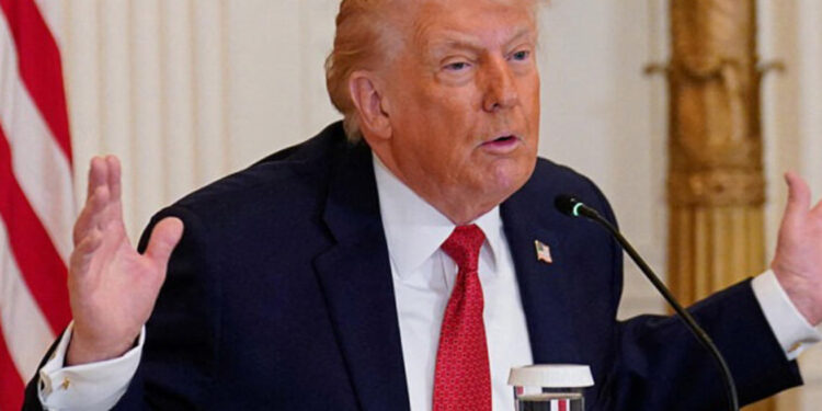 Trump presume uso de arma misteriosa en ataque a Caracas