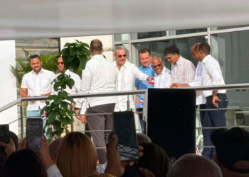 Abinader inaugura edificio OMSA de RD$117 millones