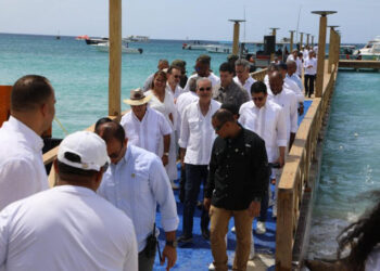 Abinader inaugura obras deportivas y turísticas en La Romana