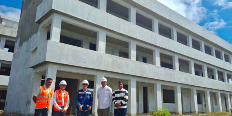 Avanza liceo en Los Alcarrizos para reubicar estudiantes