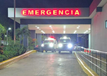 Dos turistas fallecen en accidente en Autovía del Este