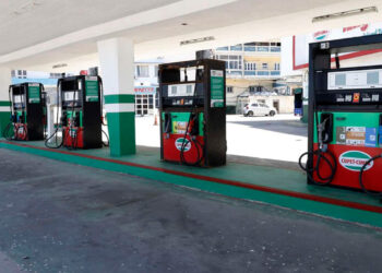 Estados Unidos permite petrolero ruso a Cuba