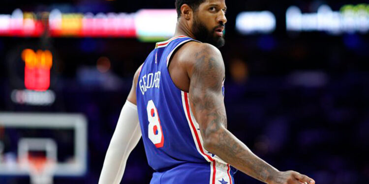 George regresa a 76ers tras suspensión por dopaje