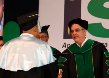 Luis Abinader encabeza graduación de técnicos en ISA
