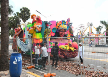 Malecón listo para Desfile Nacional del Carnaval