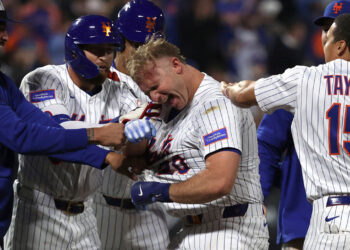 Mets noquean a Skenes y vencen a Piratas