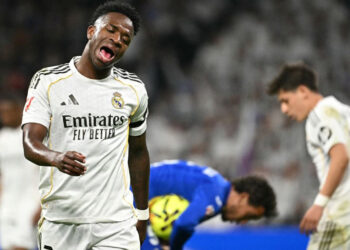 Real Madrid cae y se aleja del Barcelona