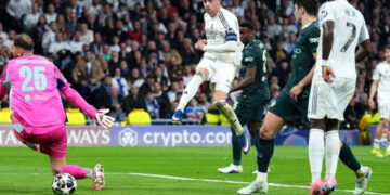 Valverde marca hat trick ante el Manchester City