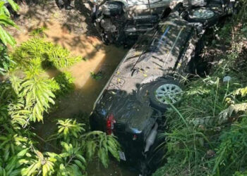 Accidente de escolta presidencial deja tres heridos