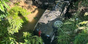 Accidente de escolta presidencial deja tres heridos