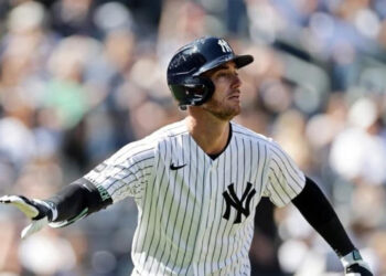Bellinger lidera paliza de Yankees sobre Royals