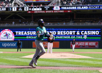 Cole Young lidera triunfo de Marineros ante Twins