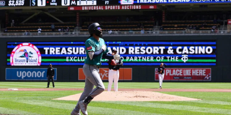 Cole Young lidera triunfo de Marineros ante Twins