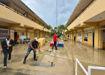 Intervienen escuelas por inundaciones en Puerto Plata