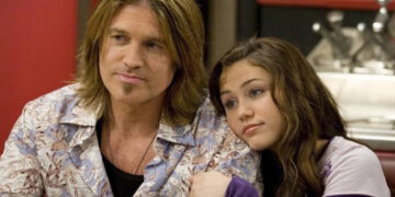 Miley Cyrus agradece a su padre por protegerla