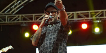 Riccie Oriach brilla en mercado artístico africano