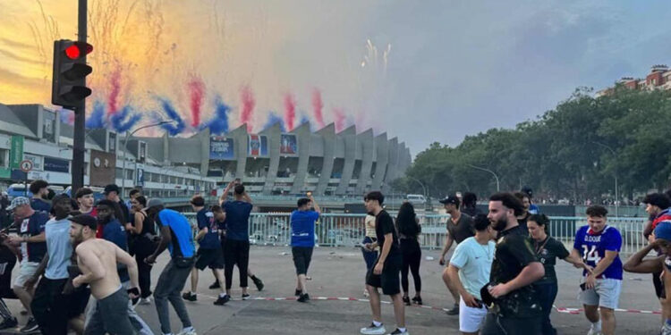 Al menos 79 detenidos en festejos del PSG en París