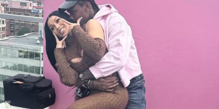 Cardi B y Stefon Diggs avivan rumores de reconciliación