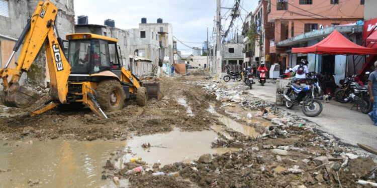 Comerciantes reclaman pago por obra en Los Praditos