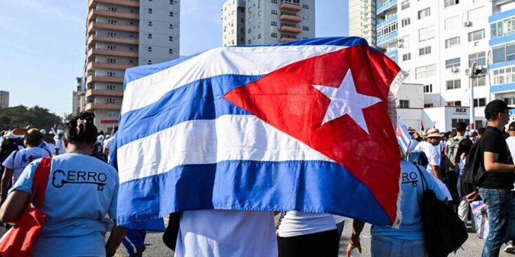 Cuba responde a amenaza de Trump con respaldo internacional