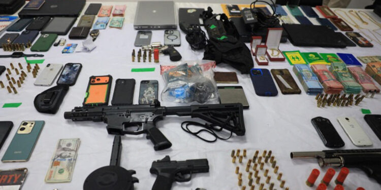 Desmantelan red de tráfico ilegal de armas en RD