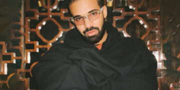 Drake lanza tres álbumes de forma simultánea