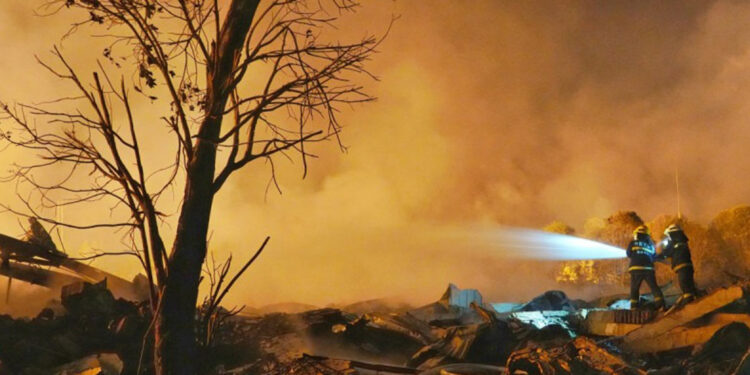 Explosión en fábrica de China deja 26 muertos