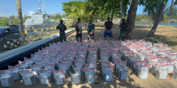 Incautan 978 paquetes de cocaína cerca de SD