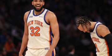 Knicks aplastan a Sixers en semifinal del Este