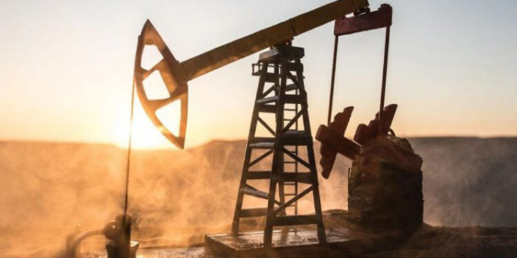 Posible acuerdo EEUU-Irán hunde precio del petróleo