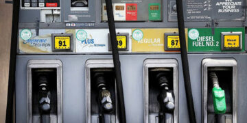 Sube interés por vehículos eléctricos en EE.UU.