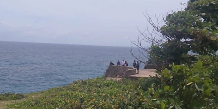 Abinader ordena crear estrategia marítima nacional
