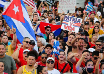 Analistas prevén concesiones en acuerdo entre Cuba y EE.UU.