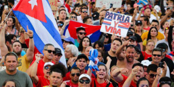 Analistas prevén concesiones en acuerdo entre Cuba y EE.UU.
